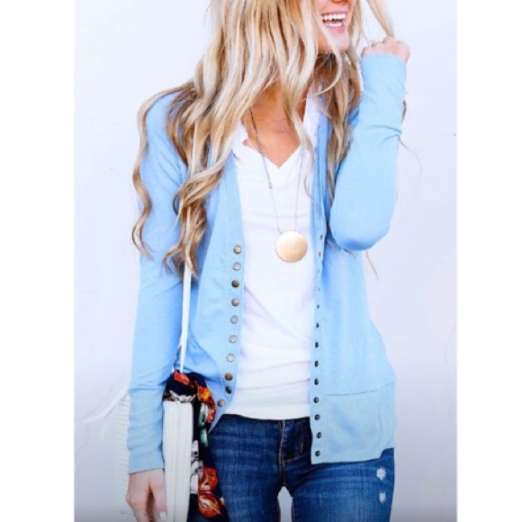 ✨LAST✨Light blue 3/4 sleeves snap closure cardigan - Picture 2 of 5